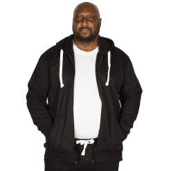 Bigdude Essentials Hoody Black -Urban Fit Shop img 8982 clipped rev 1